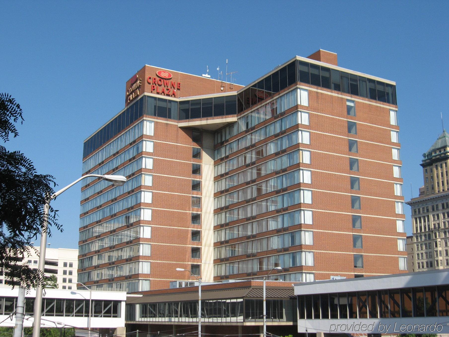 Отель Radisson Dayton Convention Center Экстерьер фото