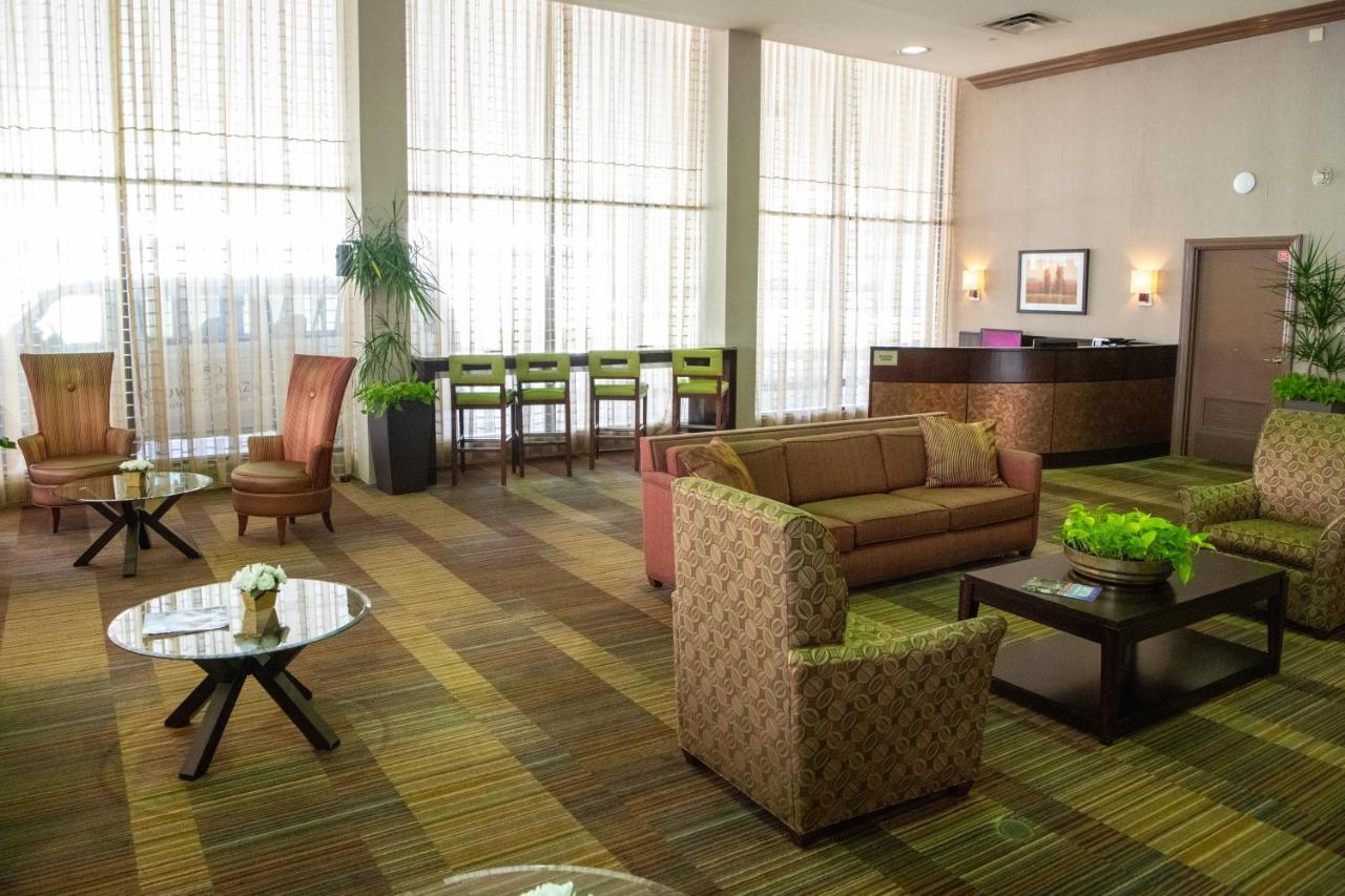 Отель Radisson Dayton Convention Center Экстерьер фото