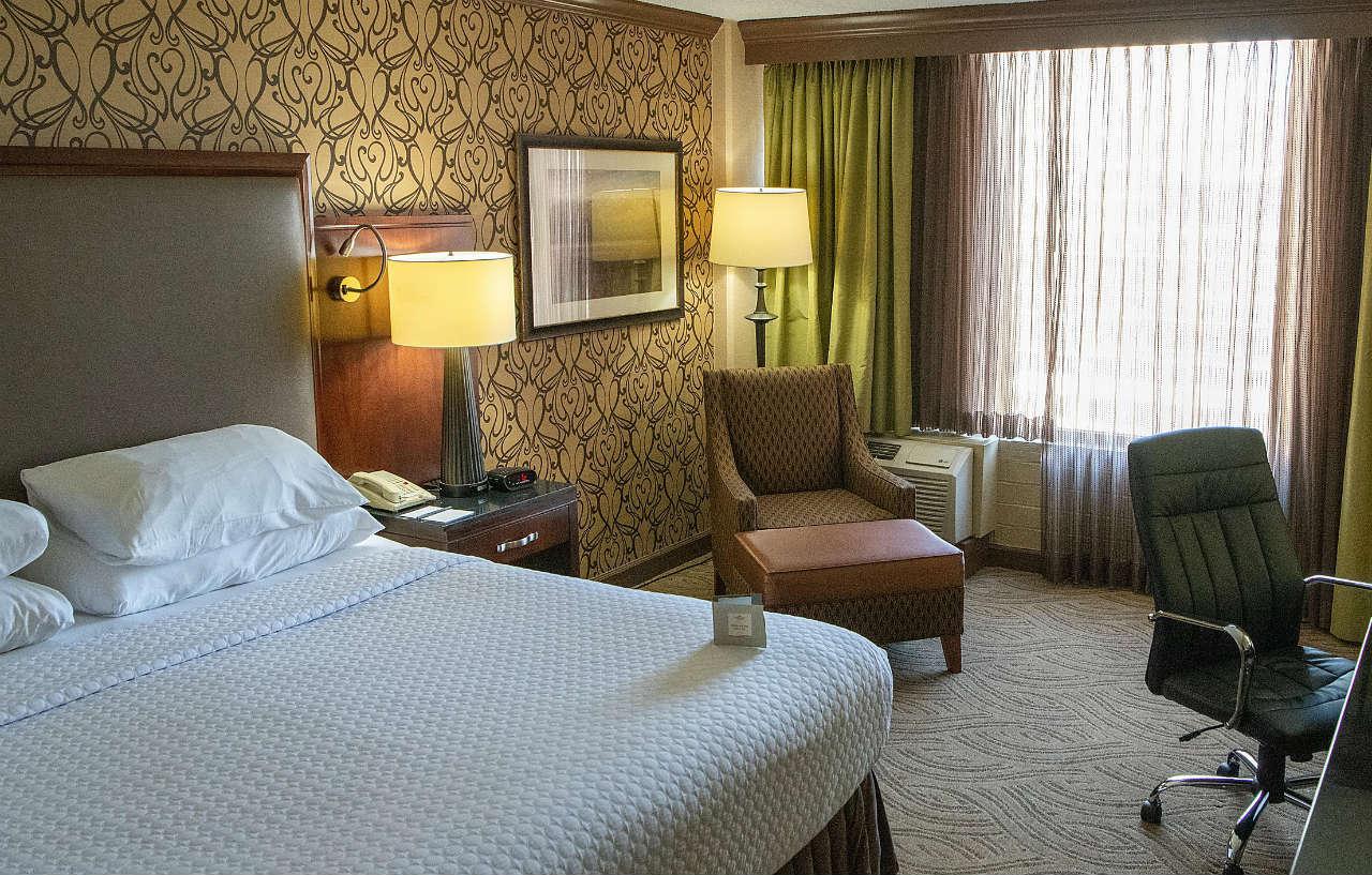 Отель Radisson Dayton Convention Center Экстерьер фото